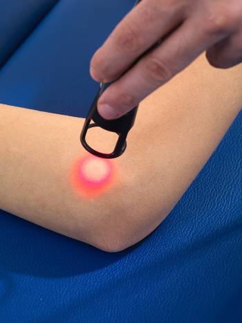 <h1>Laser therapy device</h1>